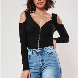 CORSET DETAIL COLD SHOULDER BLOUSE
Black